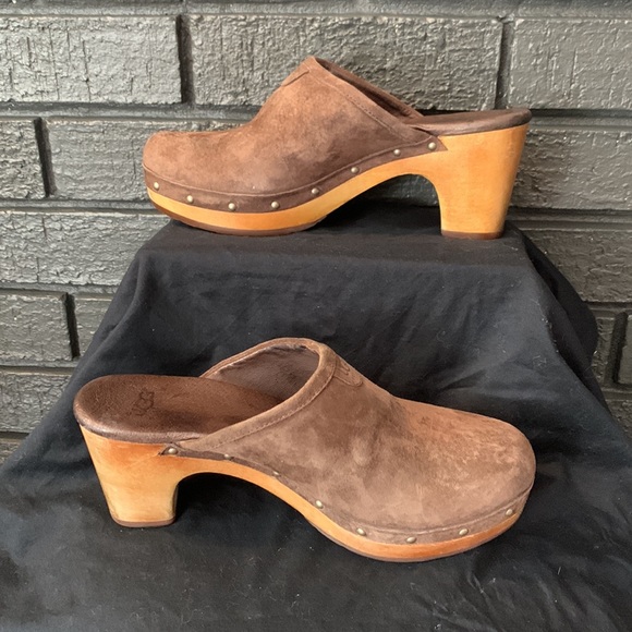 UGG Brown Suede Slip on Clogs size 6 - Picture 4 of 6